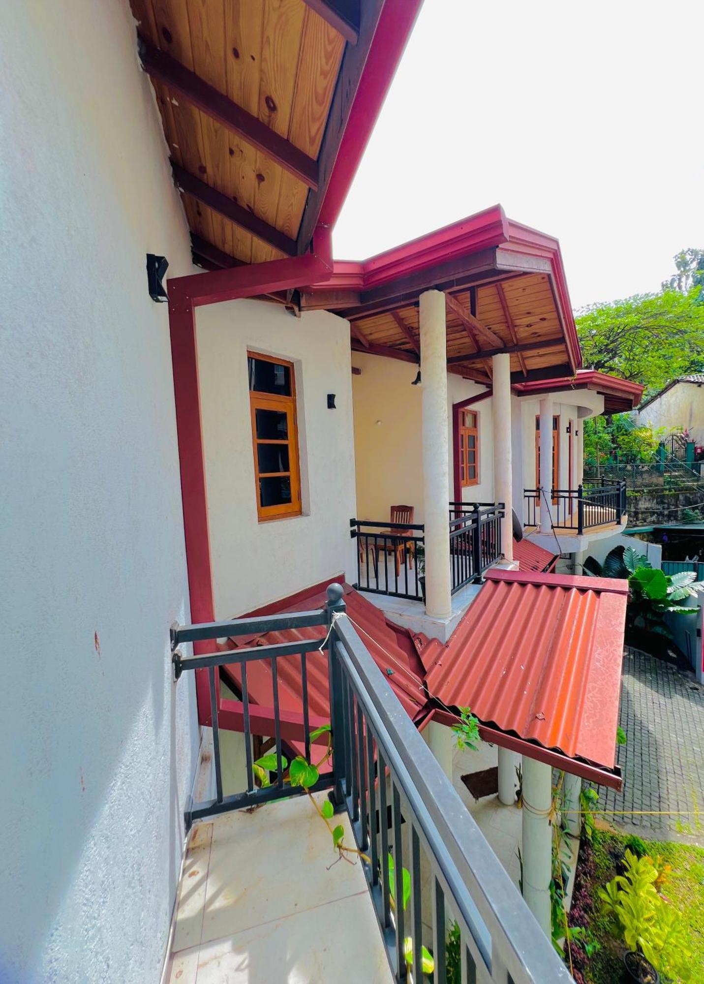 Malwaththa Mount Villa Kandy Kültér fotó
